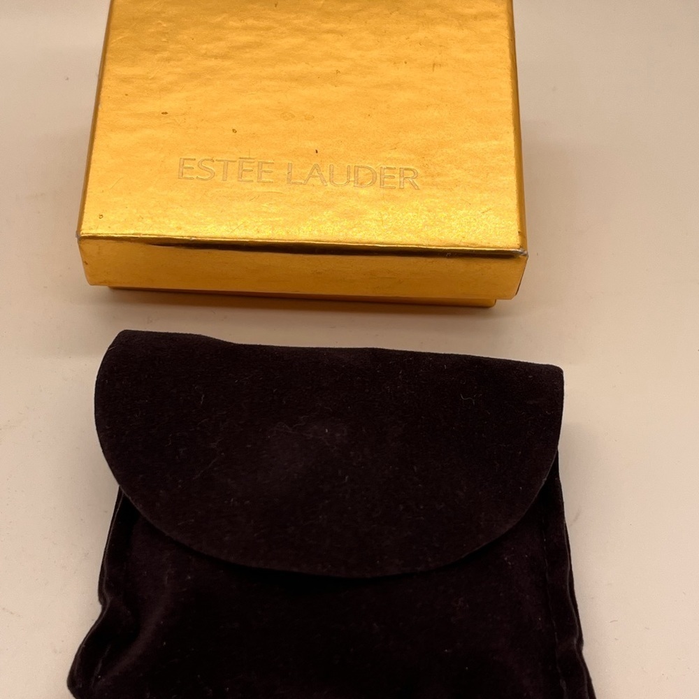 Estée Lauder ‘March’ Angel Compact Lucidity Transparent 06 pressed powder. - Picture 6 of 14